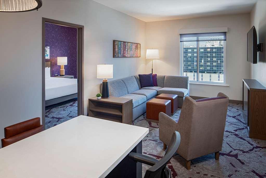 فندق Hyatt House Tampa Downtown الغرفة الصورة